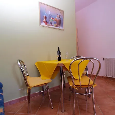 Fuer 2 Personen Ca 35 Qm In Medulin, Istrien Suedkueste Von Istrien Apartment *