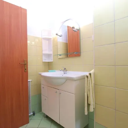 Apartment Fuer 2 Personen Ca 35 Qm In Medulin, Istrien Suedkueste Von Istrien